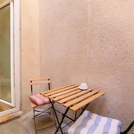 O Loft Climatise D'ony شقة